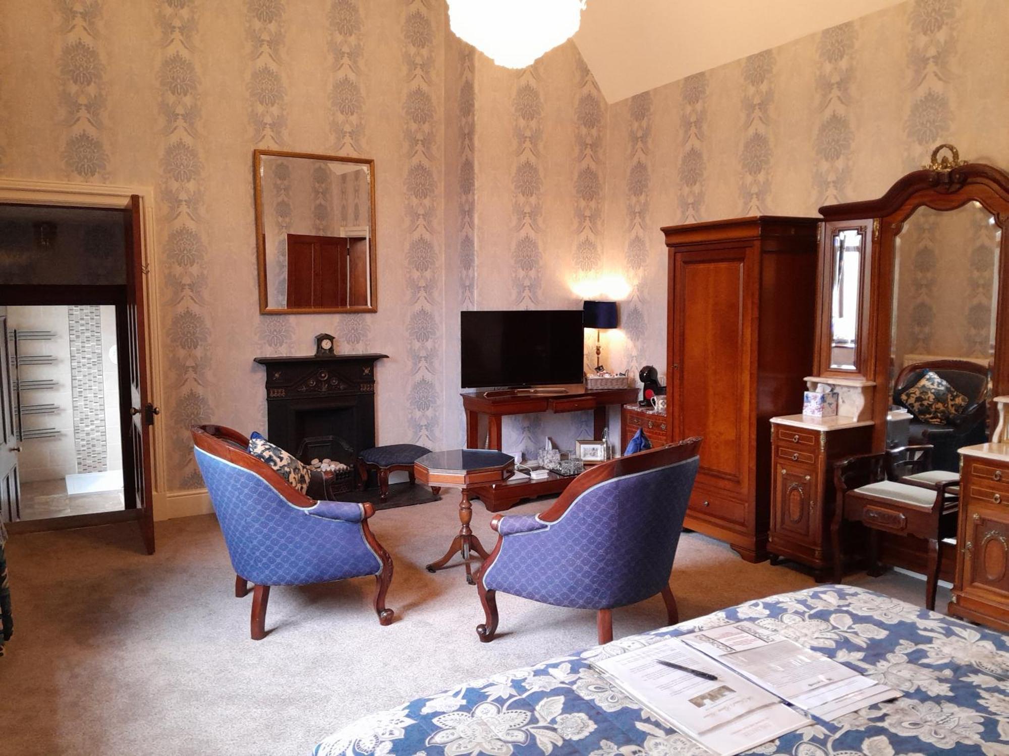 St David'S Guesthouse Haverfordwest Esterno foto