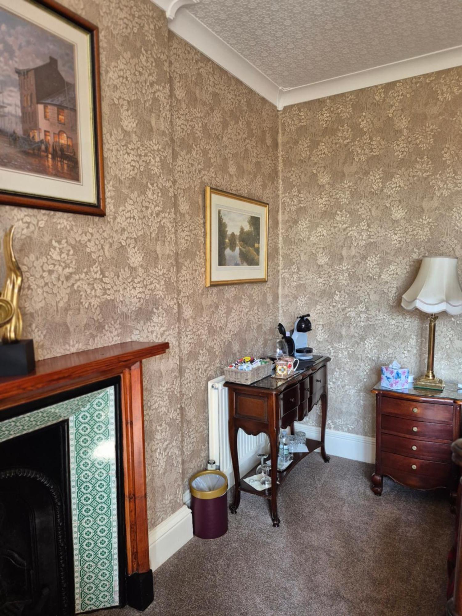St David'S Guesthouse Haverfordwest Esterno foto