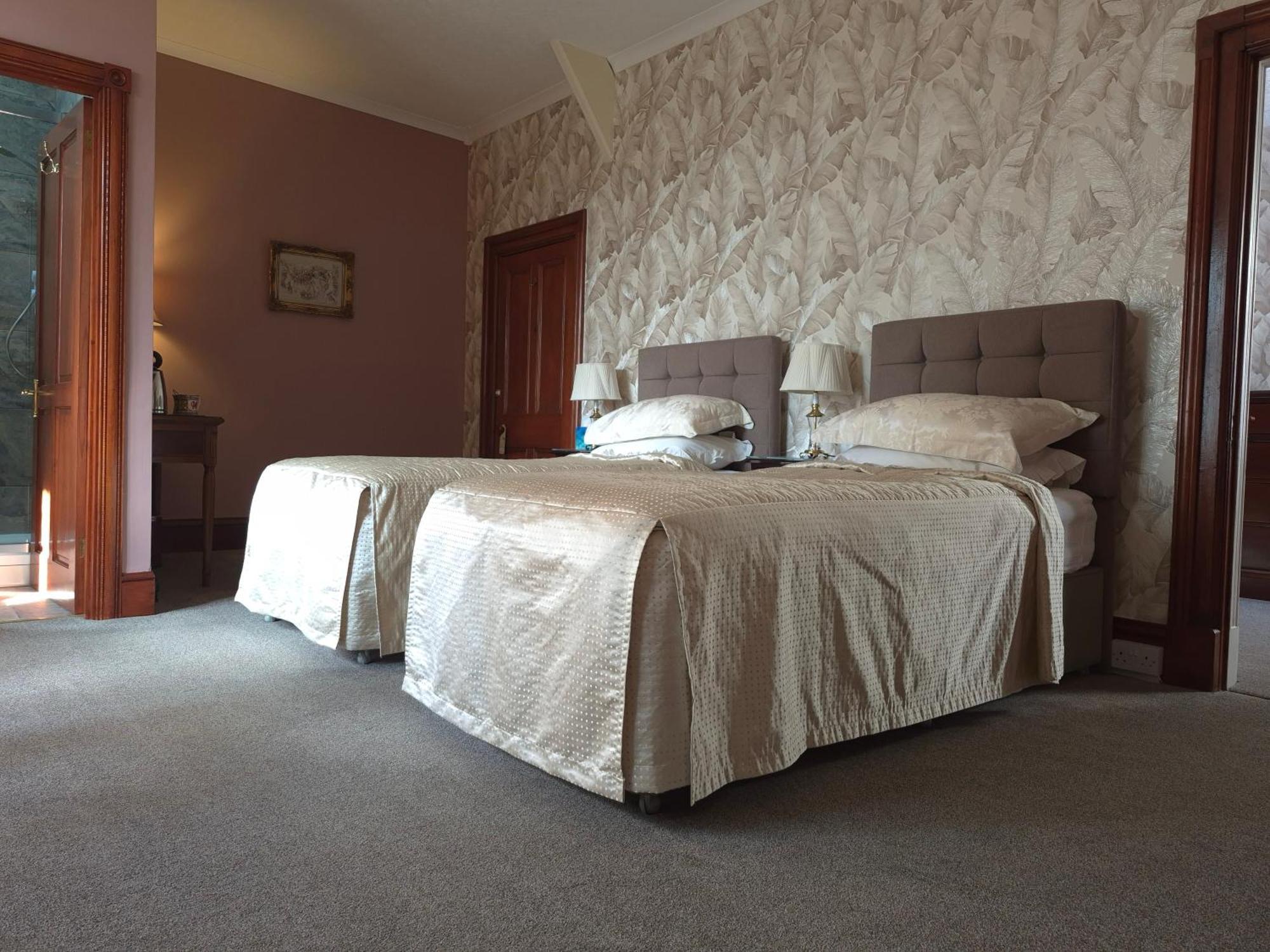 St David'S Guesthouse Haverfordwest Esterno foto