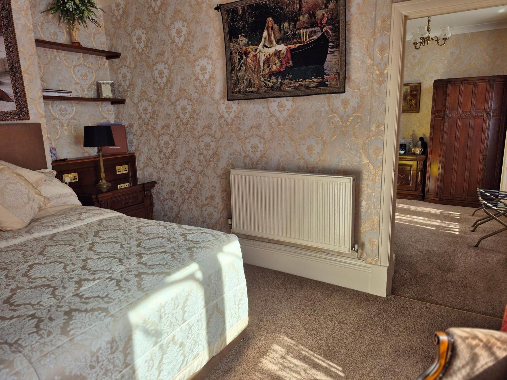 St David'S Guesthouse Haverfordwest Esterno foto