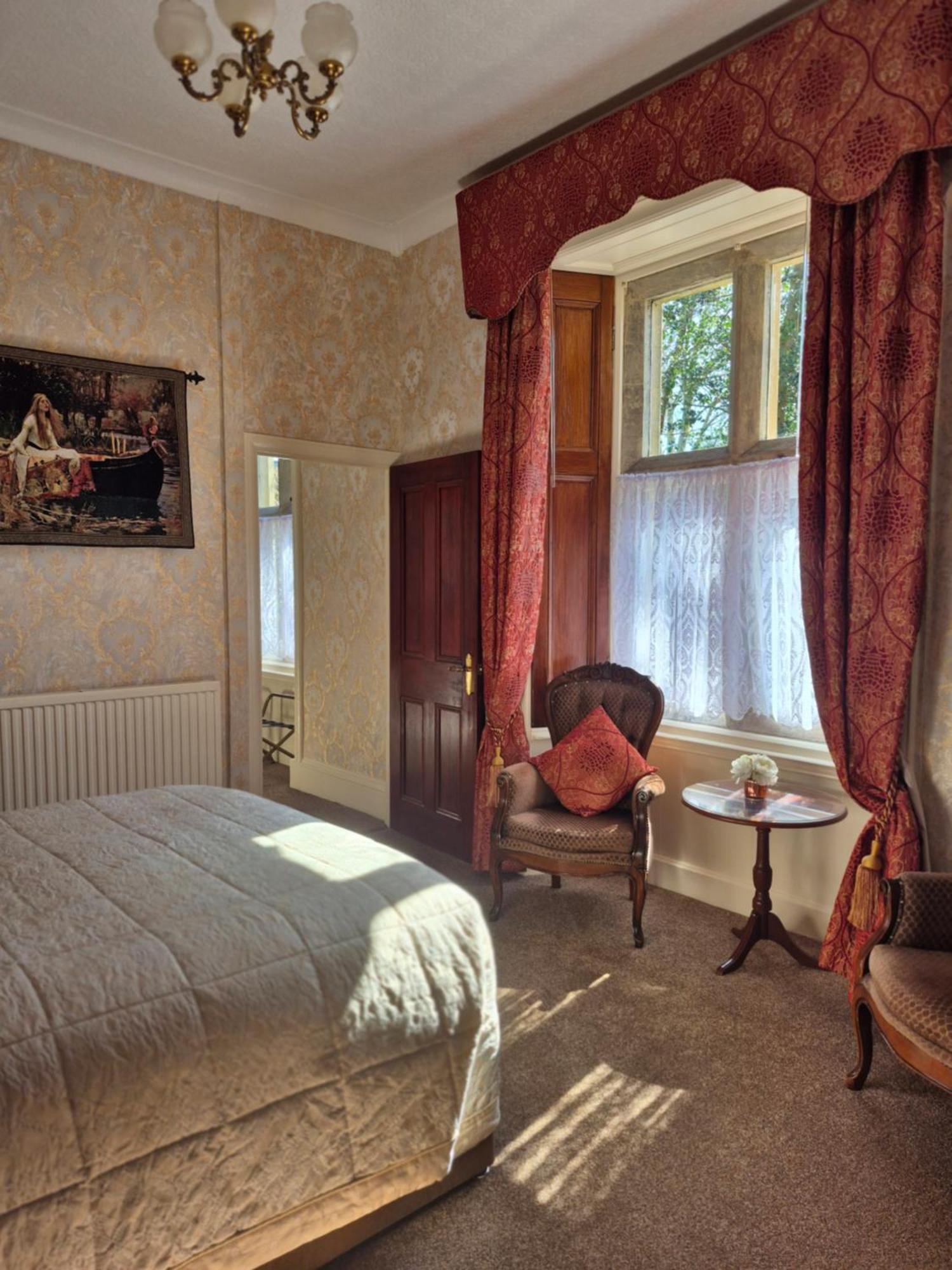 St David'S Guesthouse Haverfordwest Esterno foto