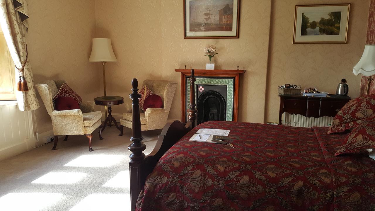 St David'S Guesthouse Haverfordwest Esterno foto